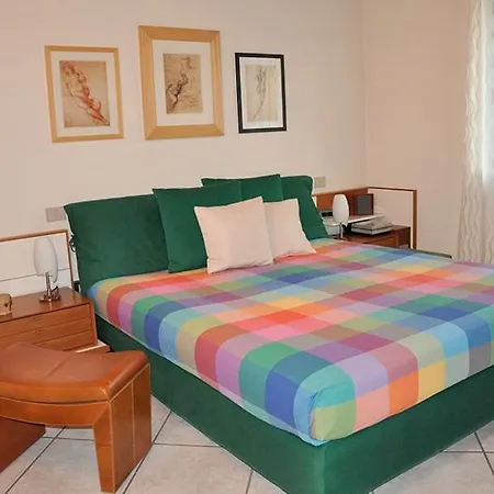 Piantini Sleeps 8 With Pool And Air Con Villa *